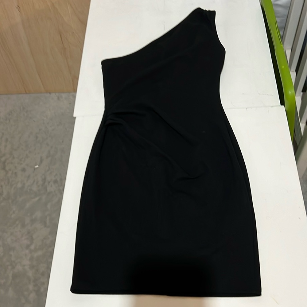 JUMP APPAREL black one shoulder strap mini dress